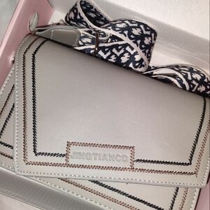Shoulder bag ( purse )